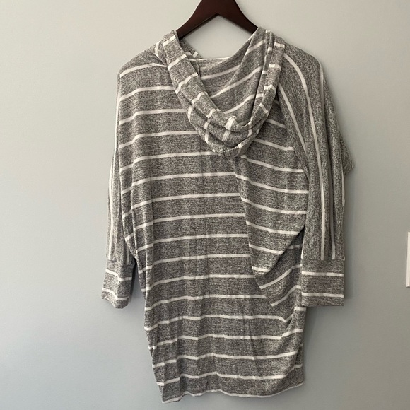 41 Hawthorn Hooded Striped Sweater 3/4 length sleeve - Picture 3 of 4